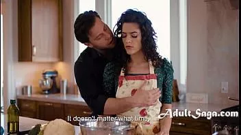 play يوم الاستخدام المجاني مع الزوجة السمراء