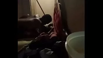 play Krok kuzyn dał amatorowi xvideos na pieska