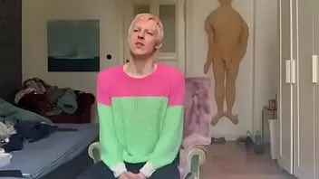 تشغيل سيسي دائما جائع للديك الخام