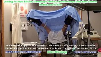 Jouer $clov gant en tant que docteur tampa pendant qu'il examine et réalise d'étranges expériences médicales sur un cobaye latina impuissant phoenix rose @captiveclinic.com