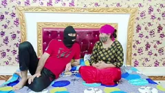 Reproduzir Encontro hardcore fumegante com minha tia indiana