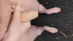 Reproducir Masturbación al aire libre expuesta: Big Dick Amateur Bares todos