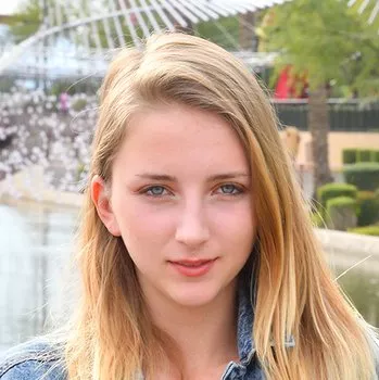 Porno Yıldızı Macy Meadows
