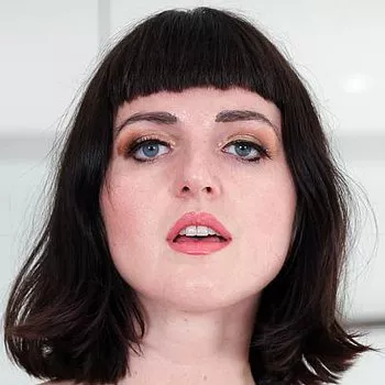 قناة Jane Dove